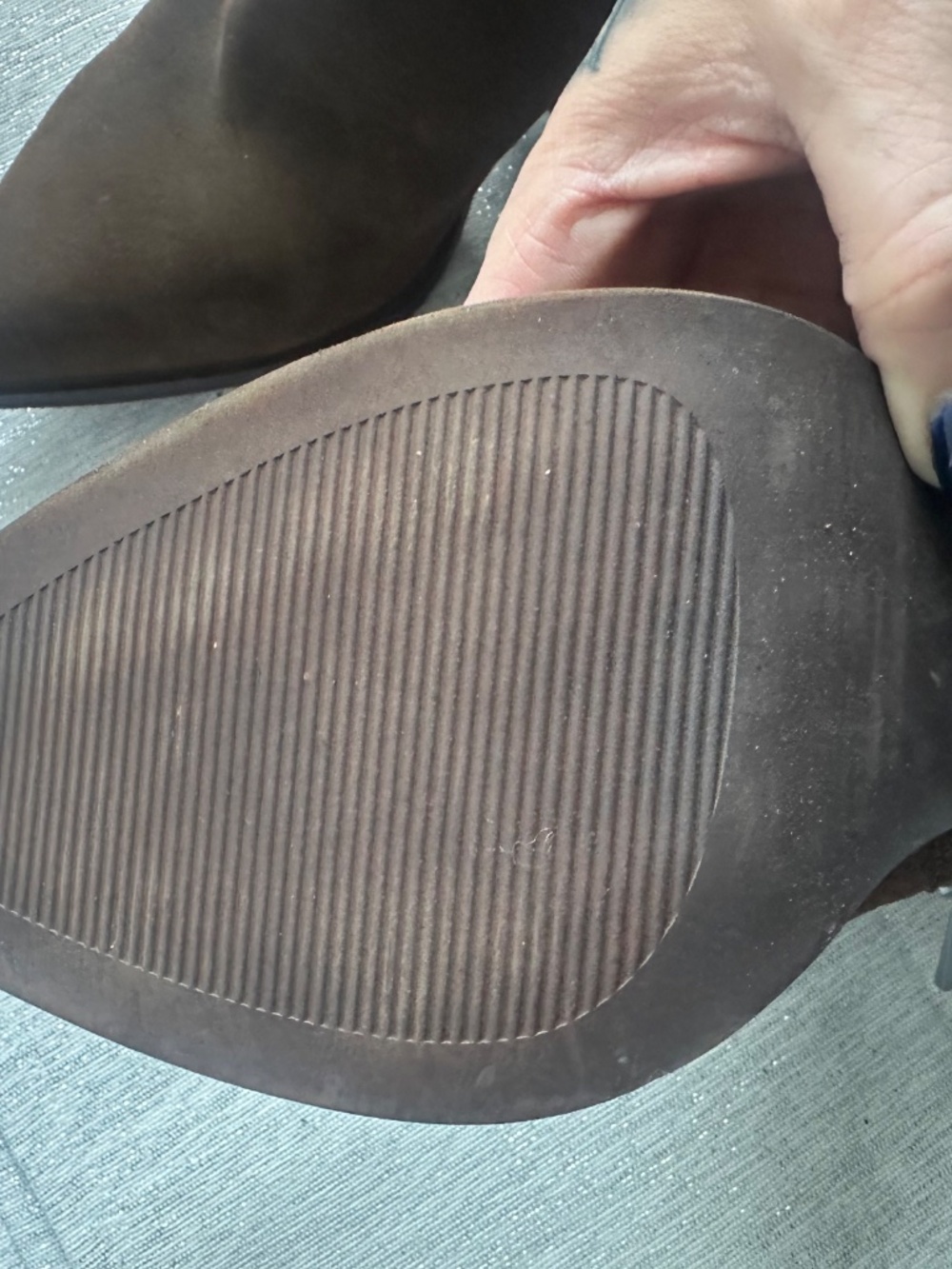 like new steve madden dark brown suede boot 8 - Picture 7 of 7